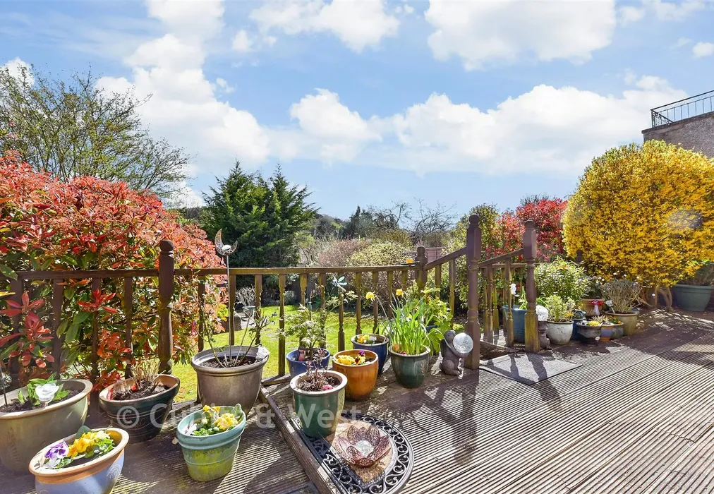 Patio / Decking - Tillingdown Hill, Caterham, Surrey - Wards of Kent