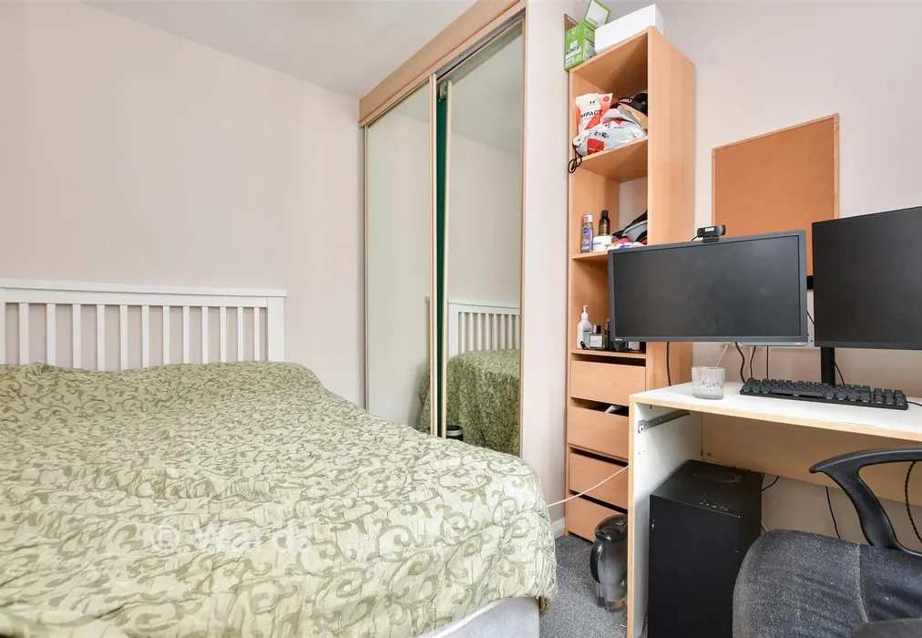 Bedroom 5 - Honeywood Close, Canterbury, Kent - Wards of Kent