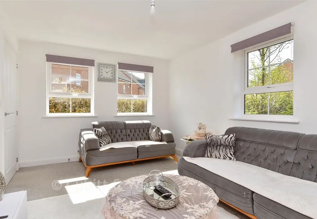 Lounge - Linnet Crescent, Peacehaven, Brighton, East Sussex - Wards of Kent