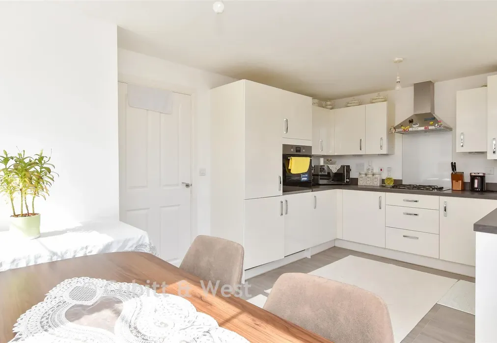 Kitchen/ Diner - Linnet Crescent, Peacehaven, Brighton, East Sussex - Wards of Kent