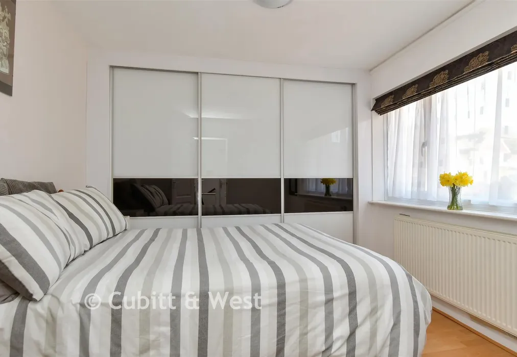 Bedroom 5 - The Brow, Woodingdean, Brighton, East Sussex - Wards of Kent