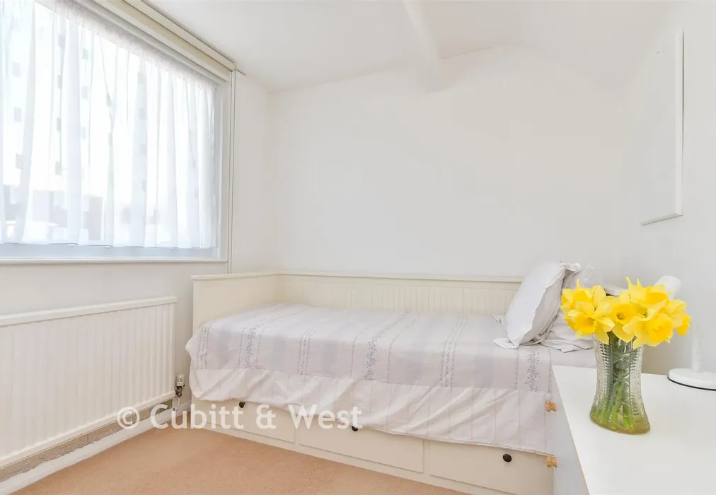 Bedroom 4 - The Brow, Woodingdean, Brighton, East Sussex - Wards of Kent