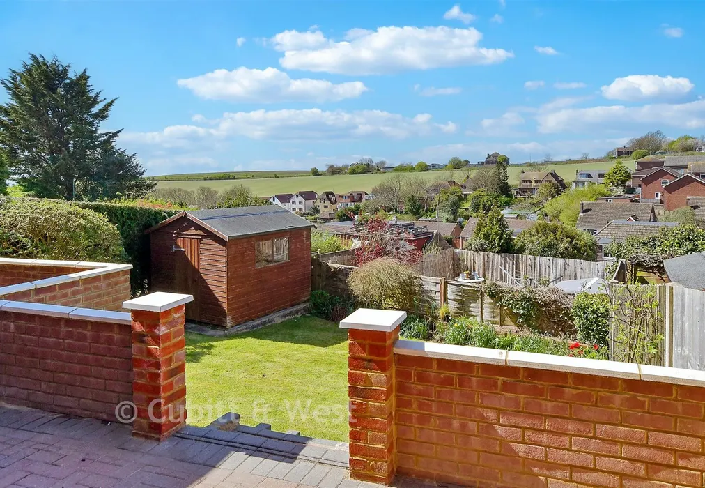 Rear Garden - The Brow, Woodingdean, Brighton, East Sussex - Wards of Kent