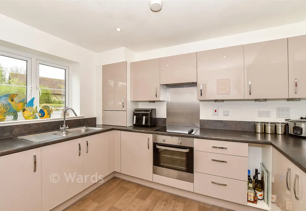 Kitchen - Smarden, Ashford, Kent - Wards of Kent