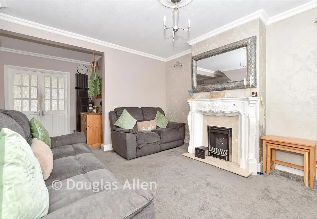 Lounge - Marston Avenue, Dagenham, Essex - Wards of Kent