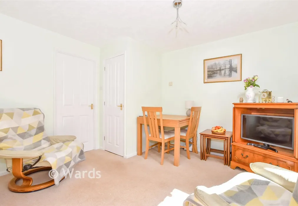 Lounge - Gooch Close, Allington, Maidstone, Kent - Wards of Kent