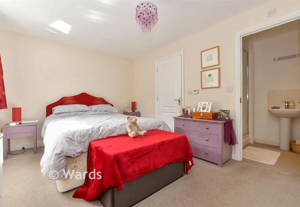 Internal Lifestyle Photograph - Scholars Close, Deal, Kent - Wards of Kent