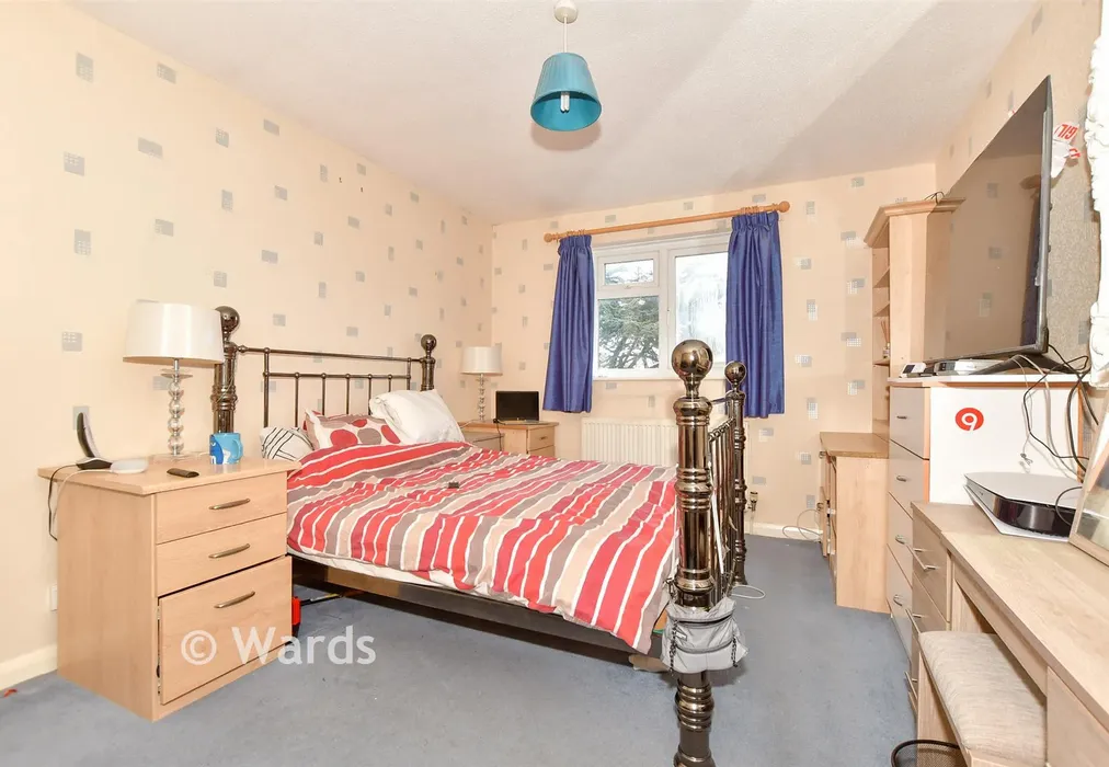 Bedroom 2 - The Broadway, Herne Bay, Kent - Wards of Kent