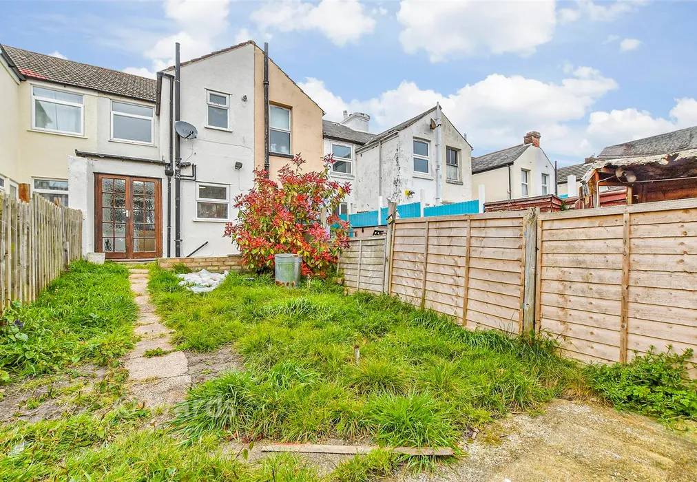 Rear Garden - Lowther Road, Dover, Kent - Wards of Kent