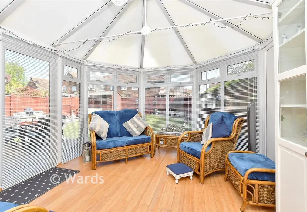 Conservatory - Penny Cress Road, Minster-On-Sea, Kent - Wards of Kent