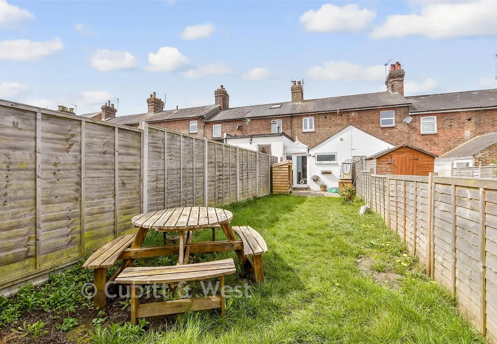 Rear Garden - Alexandra Road, Uckfield, East Sussex - Wards of Kent