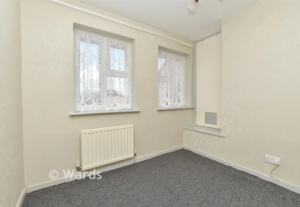 Bedroom 2 - Anne Boleyn Close, Eastchurch, Sheerness, Kent - Wards of Kent