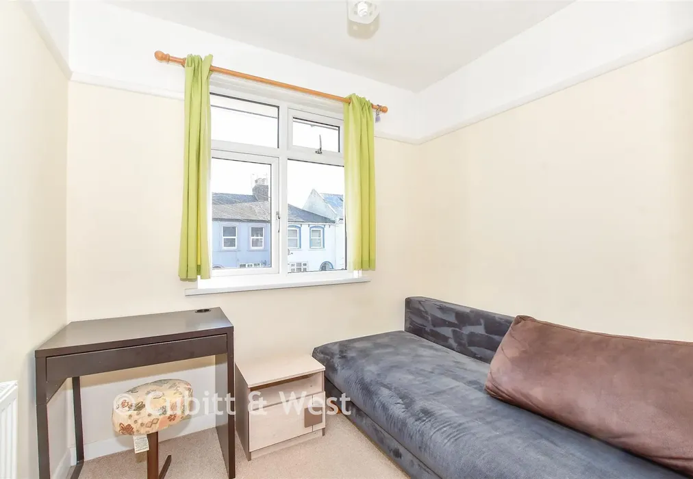 Bedroom 3 - Lyon Street, Bognor Regis, West Sussex - Wards of Kent