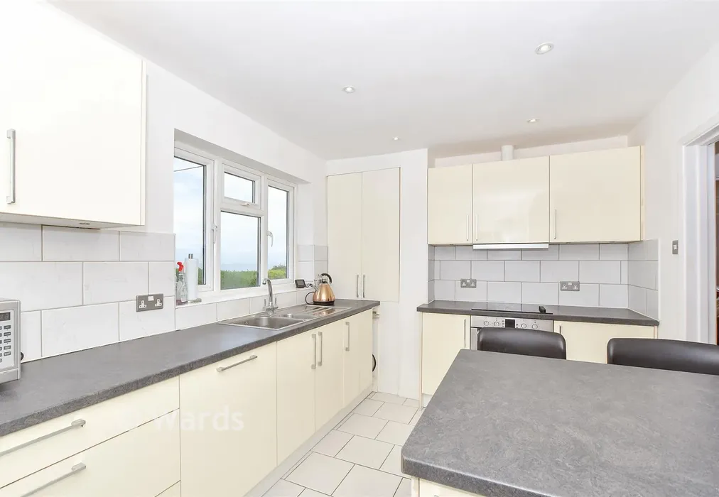Kitchen - Capel-Le-Ferne, Capel Le Ferne, Folkestone, Kent - Wards of Kent