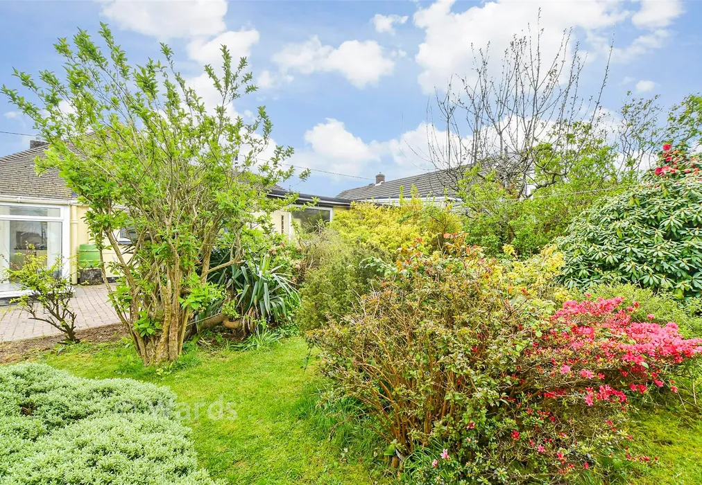 Rear Garden - Capel-Le-Ferne, Capel Le Ferne, Folkestone, Kent - Wards of Kent