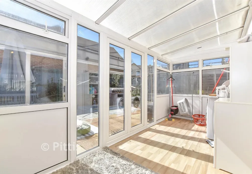 Conservatory - Spring Walk, Newport, Isle of Wight - Wards of Kent