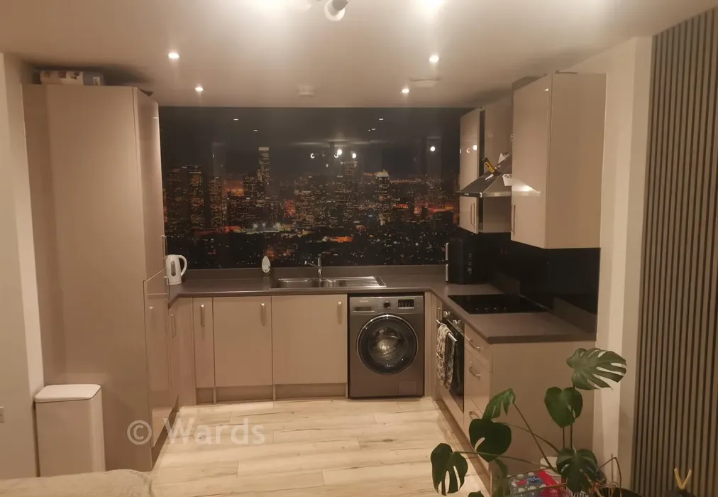 Kitchen - Upper Stone Street, Maidstone, Kent - Wards of Kent