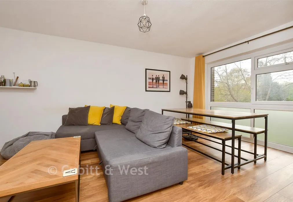 Lounge / Diner - Westmoreland Drive, Sutton, Surrey - Wards of Kent