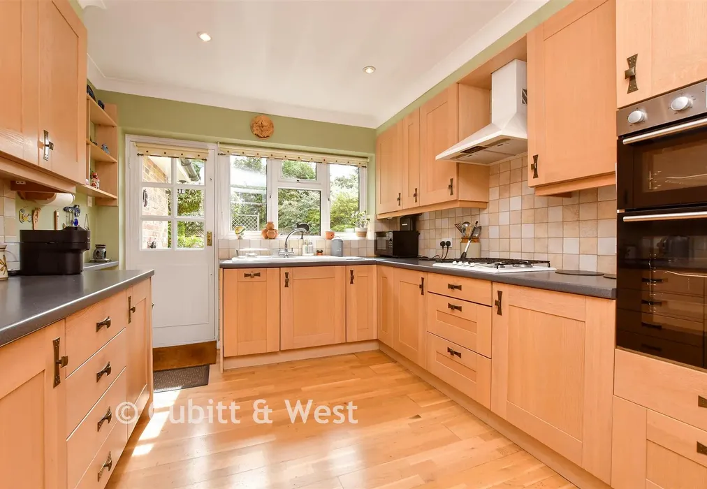 Kitchen - Burford Lane, Epsom, Surrey - Wards of Kent