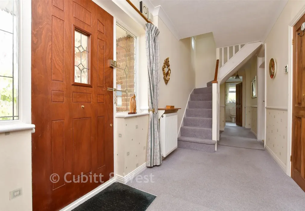 Entrance Hall - Burford Lane, Epsom, Surrey - Wards of Kent