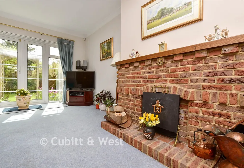 Internal Lifestyle Photograph - Burford Lane, Epsom, Surrey - Wards of Kent