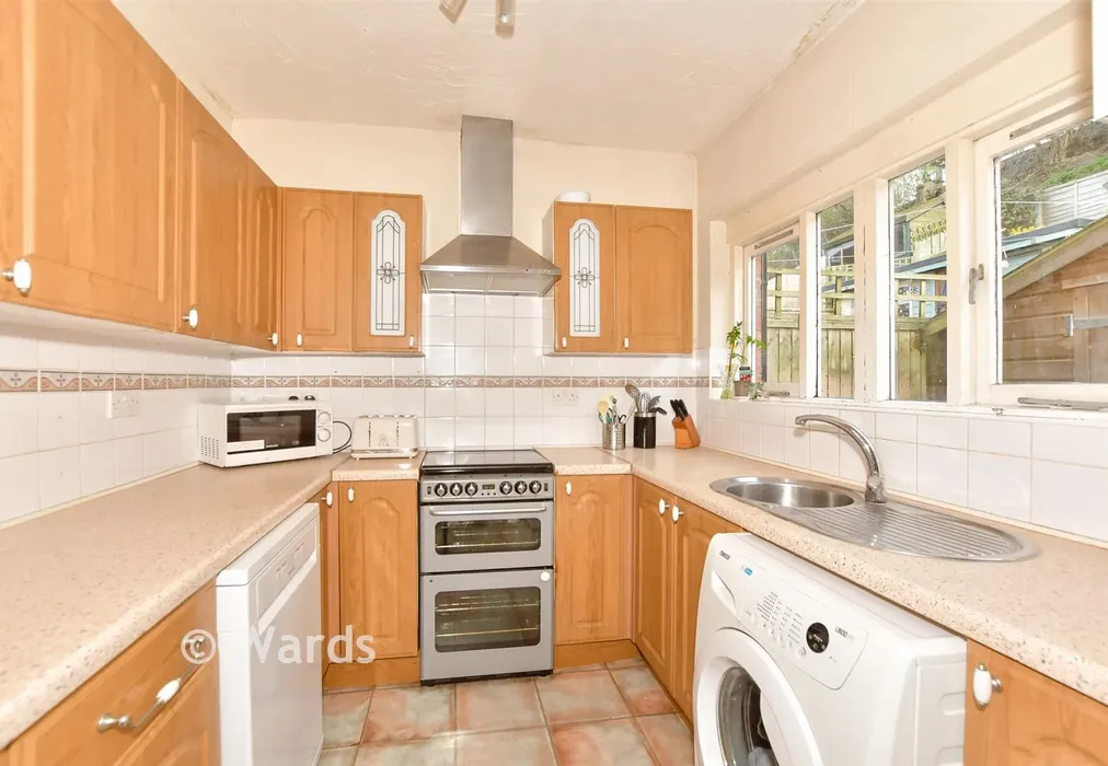 Kitchen - Seabrook Road, Hythe, Kent - Wards of Kent