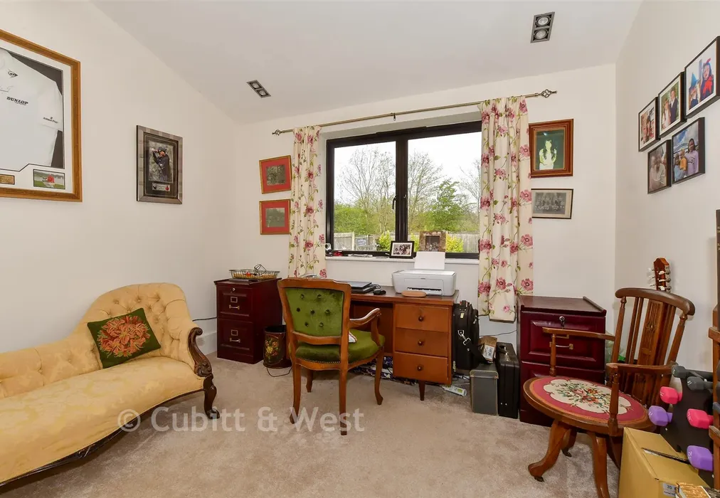 Bedroom 5 - Five Oaks Road, Slinfold, Horsham, West Sussex - Wards of Kent