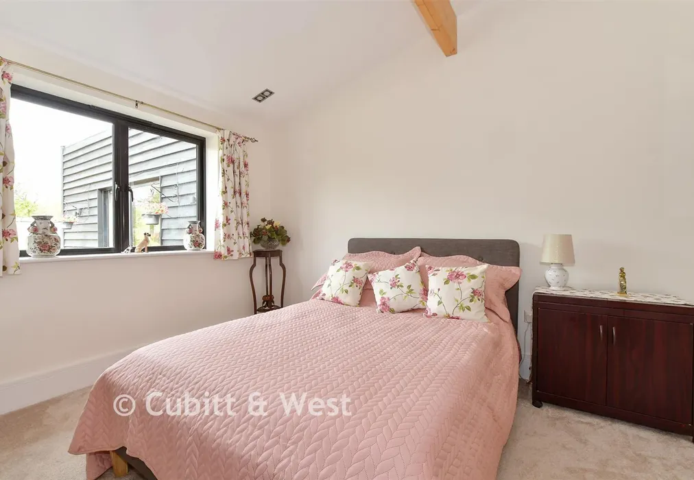 Bedroom 4 - Five Oaks Road, Slinfold, Horsham, West Sussex - Wards of Kent