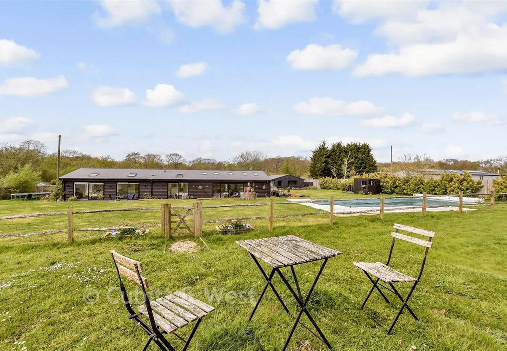 Rear Garden - Five Oaks Road, Slinfold, Horsham, West Sussex - Wards of Kent