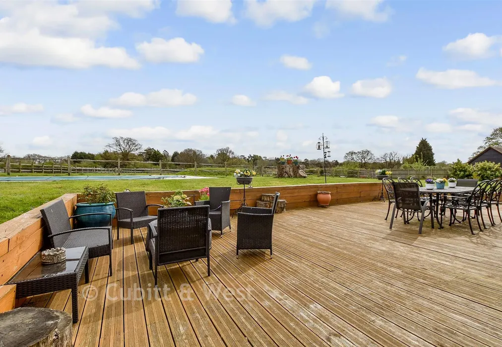 Rear Garden - Five Oaks Road, Slinfold, Horsham, West Sussex - Wards of Kent