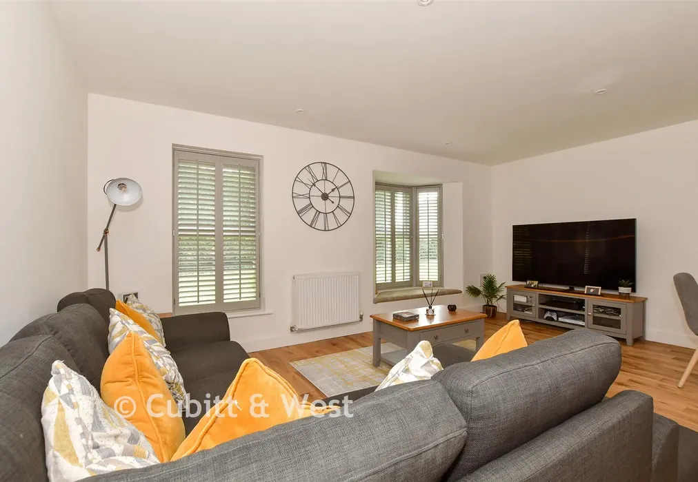 Lounge/Diner - Linfield Lane, Ashington, West Sussex - Wards of Kent
