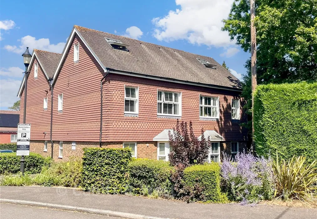 Front - Linfield Lane, Ashington, West Sussex - Wards of Kent