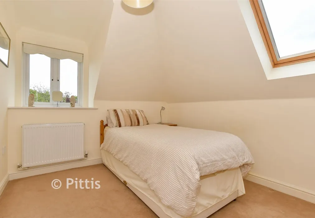 Bedroom 3 - Preston Road, Bembridge, Isle of Wight - Wards of Kent