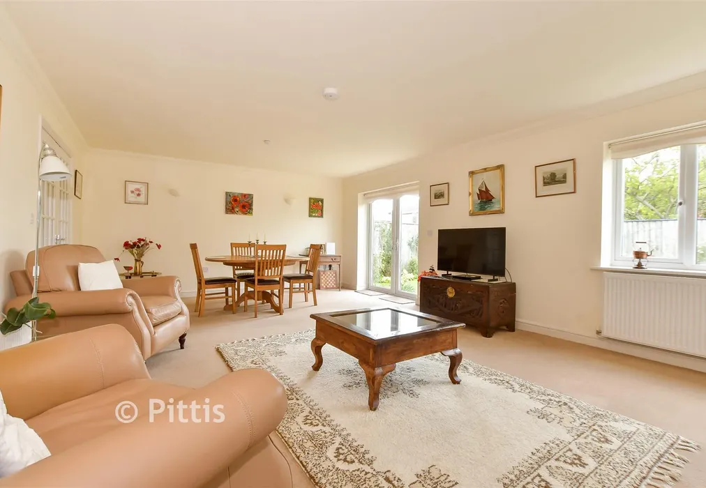 Lounge - Preston Road, Bembridge, Isle of Wight - Wards of Kent