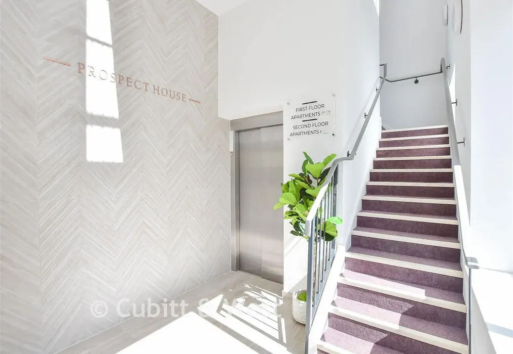 Internal Feature - Prospect House, Outwood Lane, Chipstead, Surrey - Wards of Kent