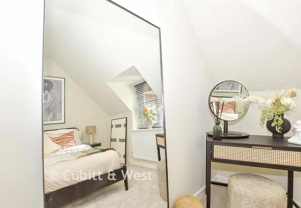 Internal Lifestyle Photograph - Prospect House, Outwood Lane, Chipstead, Surrey - Wards of Kent