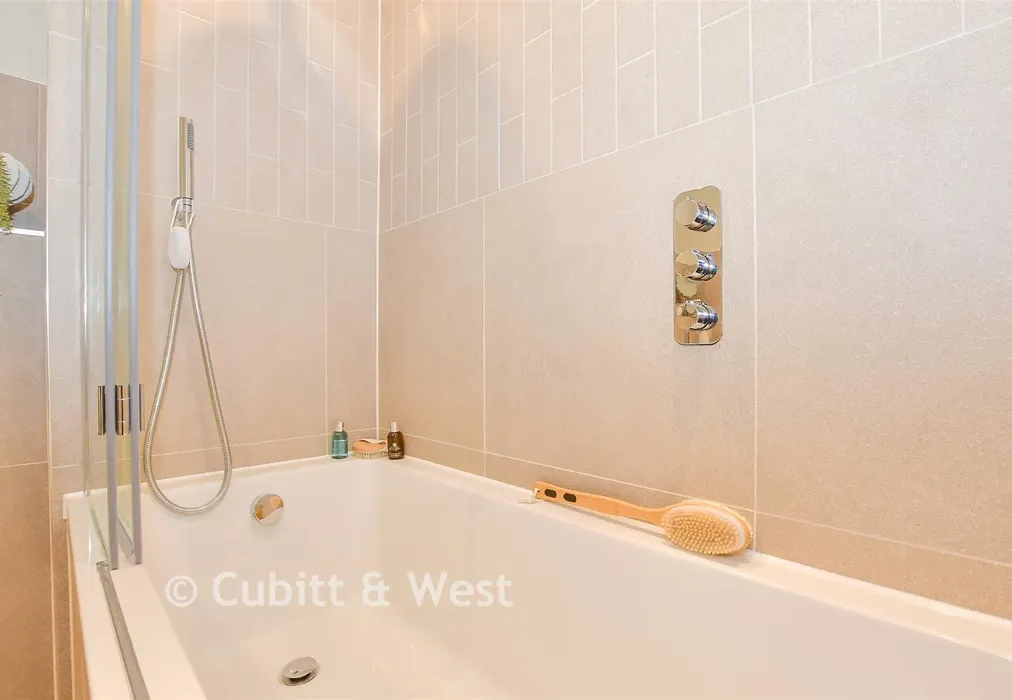 Internal Lifestyle Photograph - Prospect House, Outwood Lane, Chipstead, Surrey - Wards of Kent