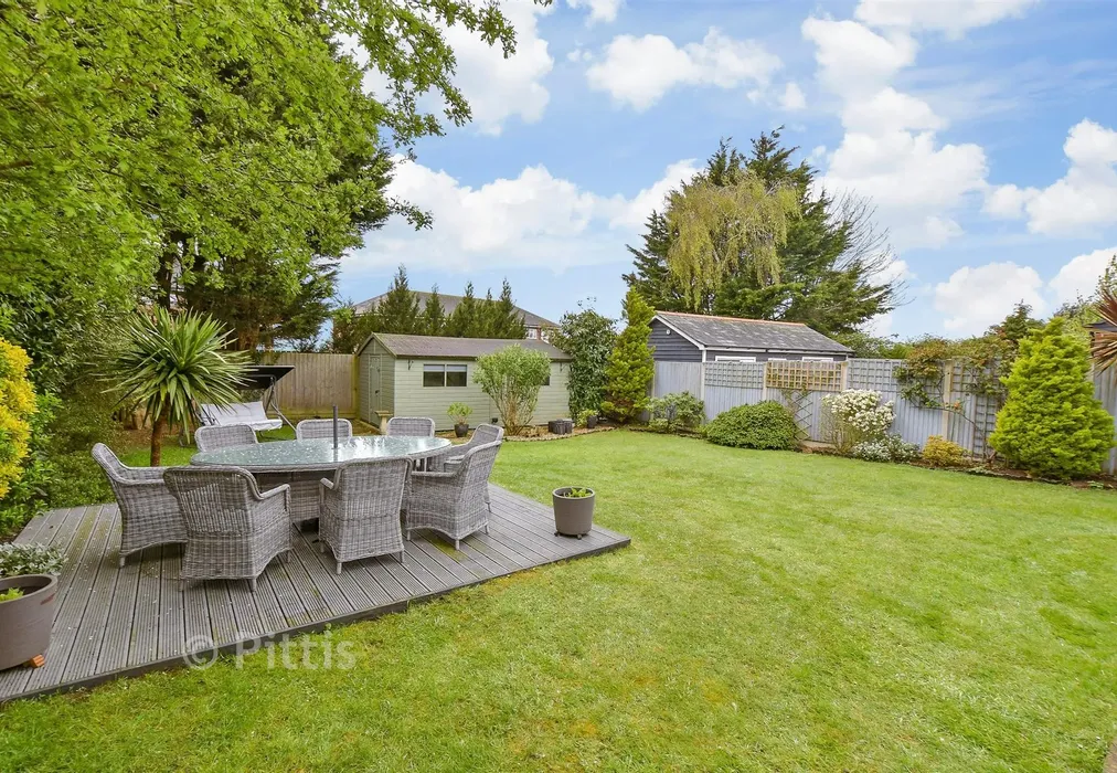Rear Garden - Little Preston Road, Ryde, Isle of Wight - Wards of Kent