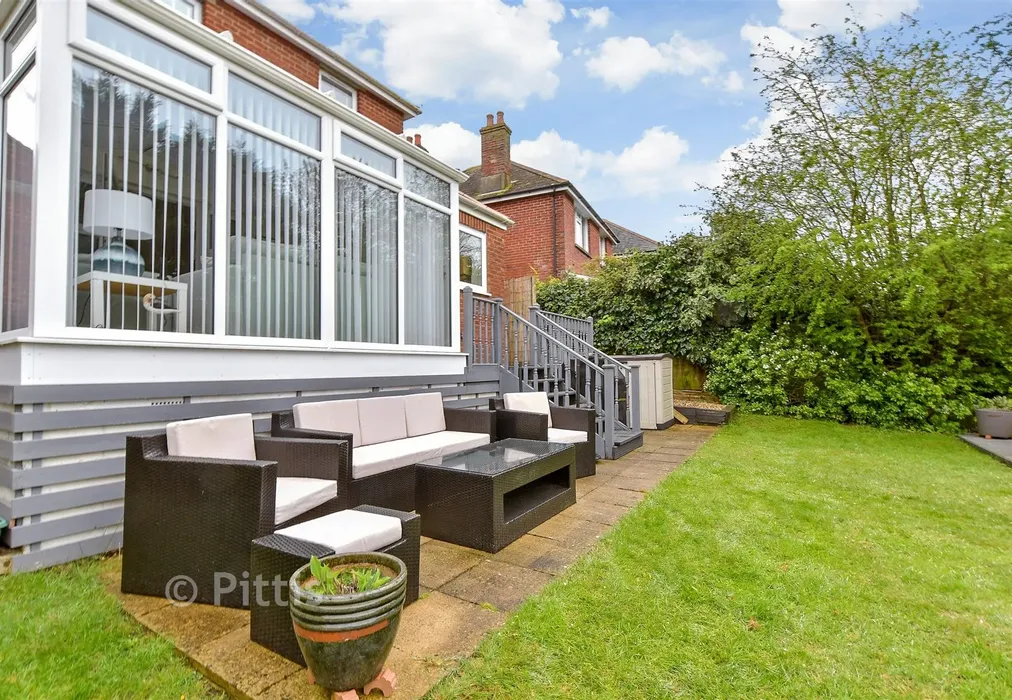 Patio / Decking - Little Preston Road, Ryde, Isle of Wight - Wards of Kent