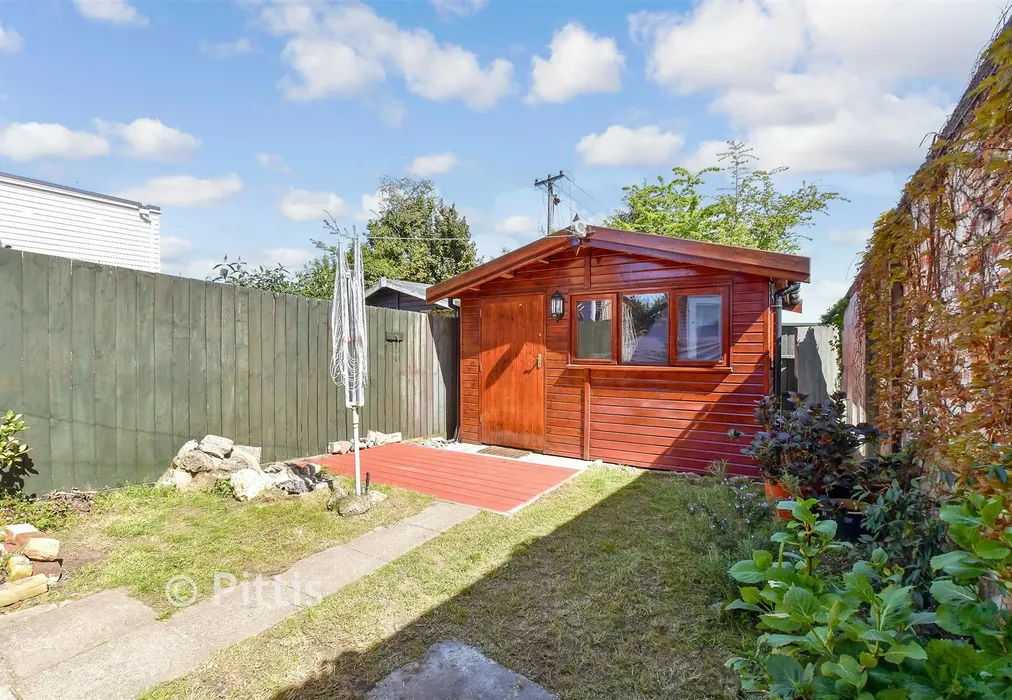 Rear Garden - Marlborough Road, Elmfield, Ryde, Isle of Wight - Wards of Kent