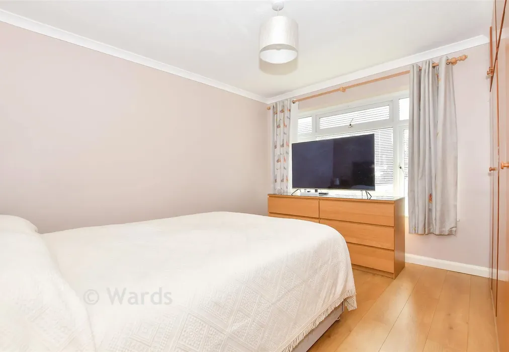 Bedroom 1 - Park Way, Coxheath, Maidstone, Kent - Wards of Kent