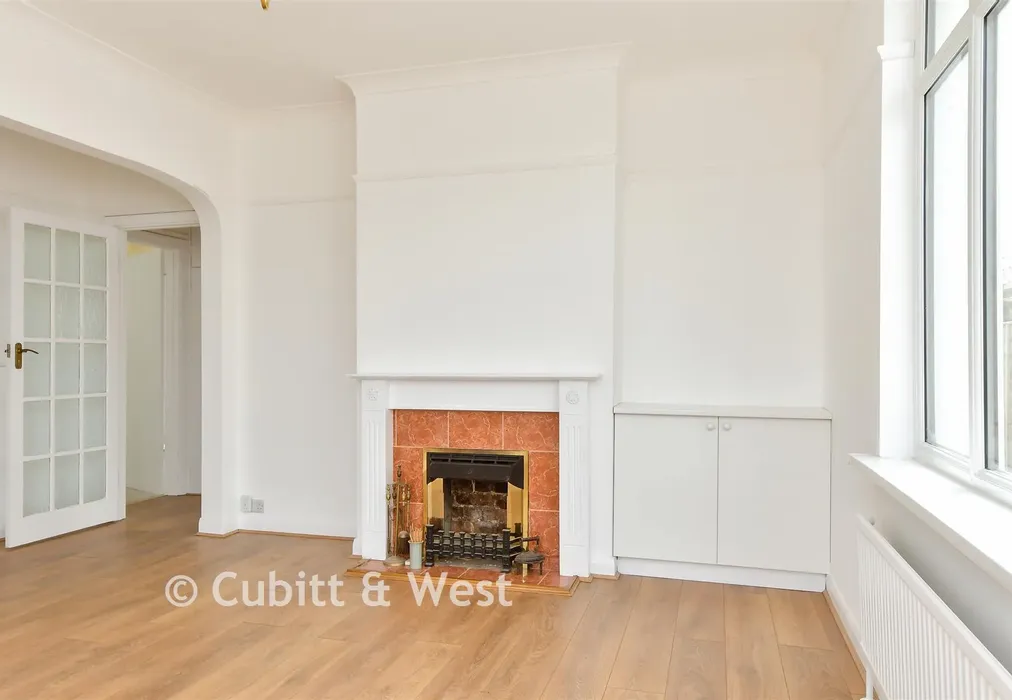 Lounge - Amberley Road, Rustington, West Sussex - Wards of Kent