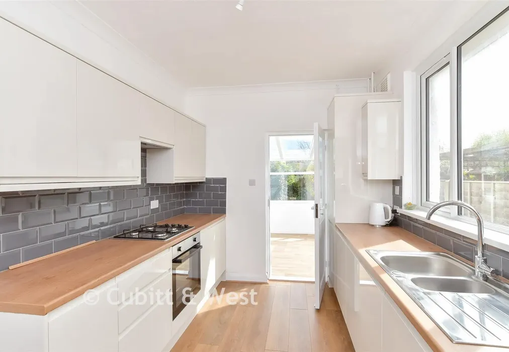 Kitchen - Amberley Road, Rustington, West Sussex - Wards of Kent