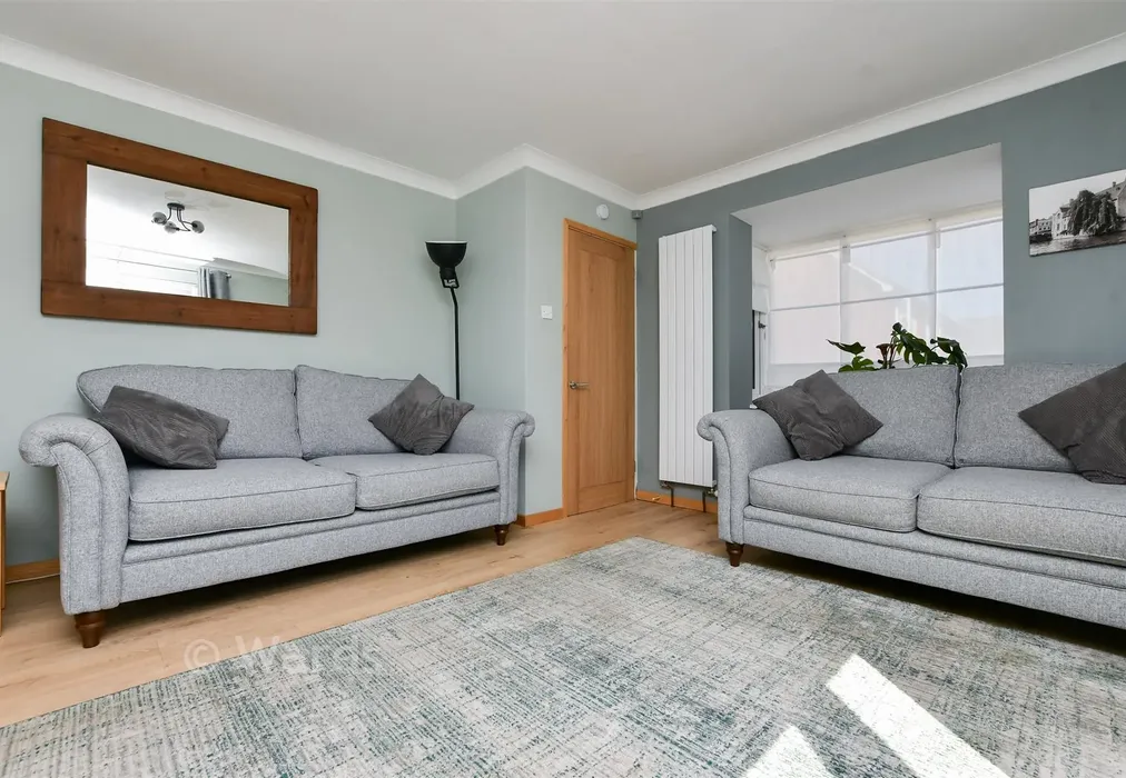 Lounge - Mill Road, Deal, Kent - Wards of Kent