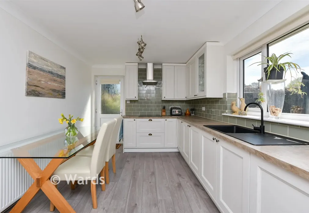 Kitchen - Mill Road, Deal, Kent - Wards of Kent