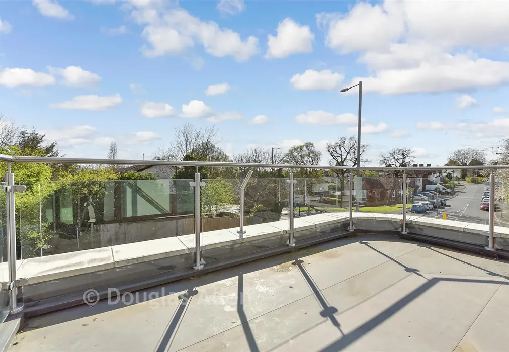 Balcony / Terrace - Quarter Four, Larkshall Road, Chingford - Wards of Kent