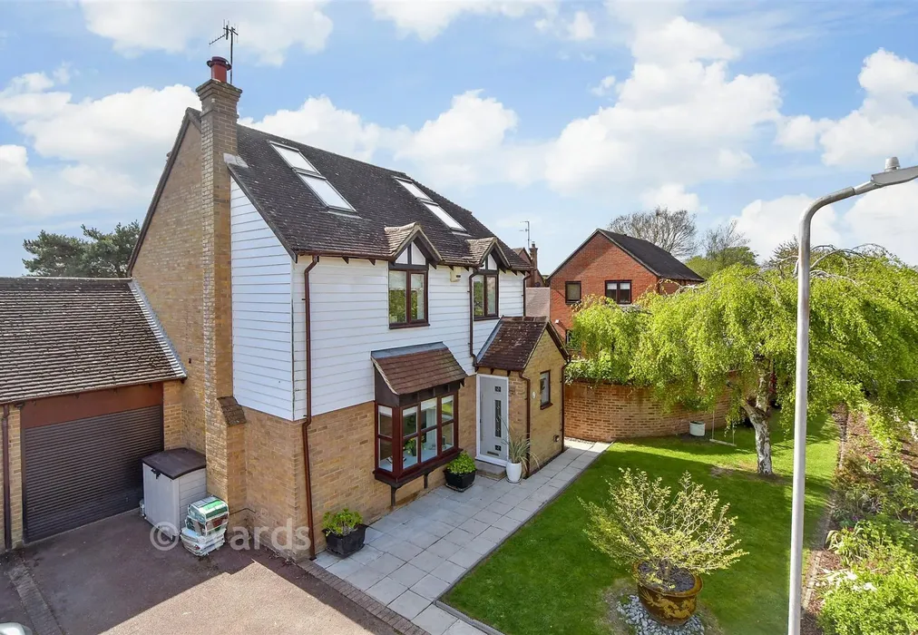 External (Brochure) - Hailstone Close, Tonbridge, Kent - Wards of Kent