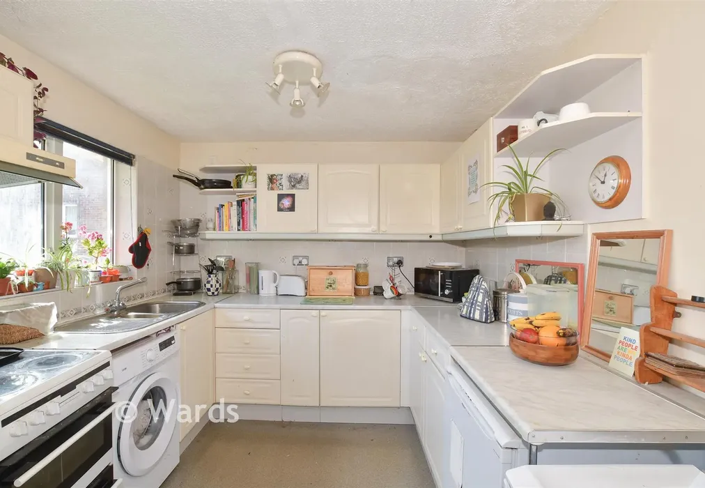 Kitchen - Bossington Road, Adisham, Canterbury, Kent - Wards of Kent