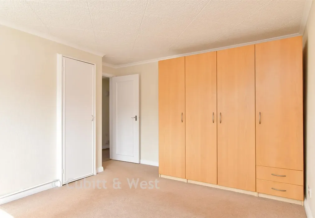 Bedroom 1 - Herington Road, Arundel, West Sussex - Wards of Kent