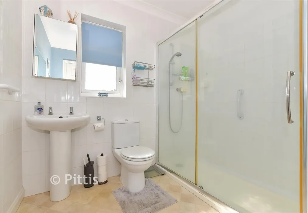 Shower Room - Avenue Road, Sandown, Isle of Wight - Wards of Kent
